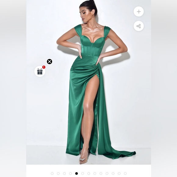 Green High Slit Corset Satin Gown - Picture 5 of 6